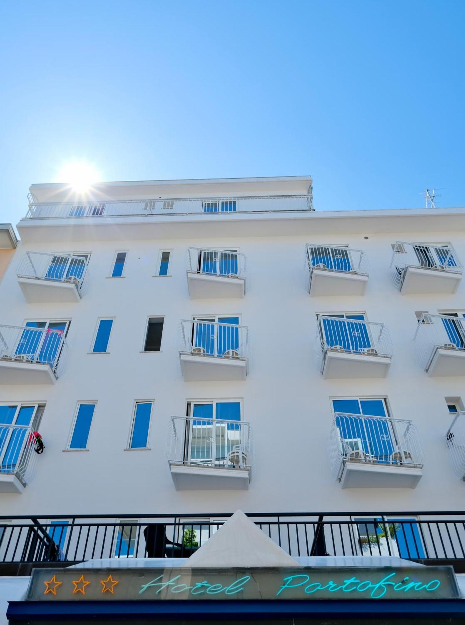 Hotel Portofino Лидо-ди-Езоло Экстерьер фото